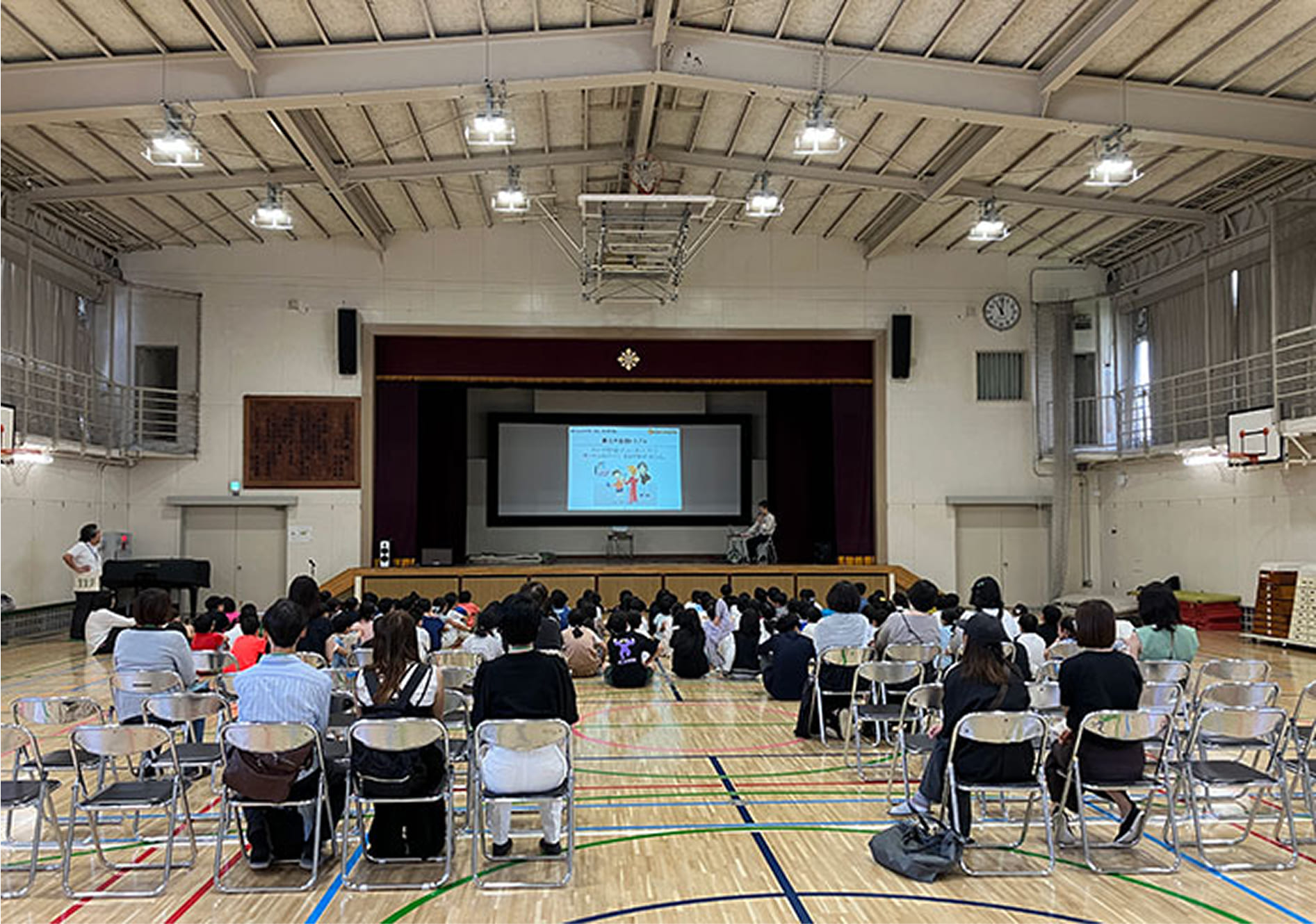 「e-ネット安心講座」の様子（東京都江東区立元加賀小学校）